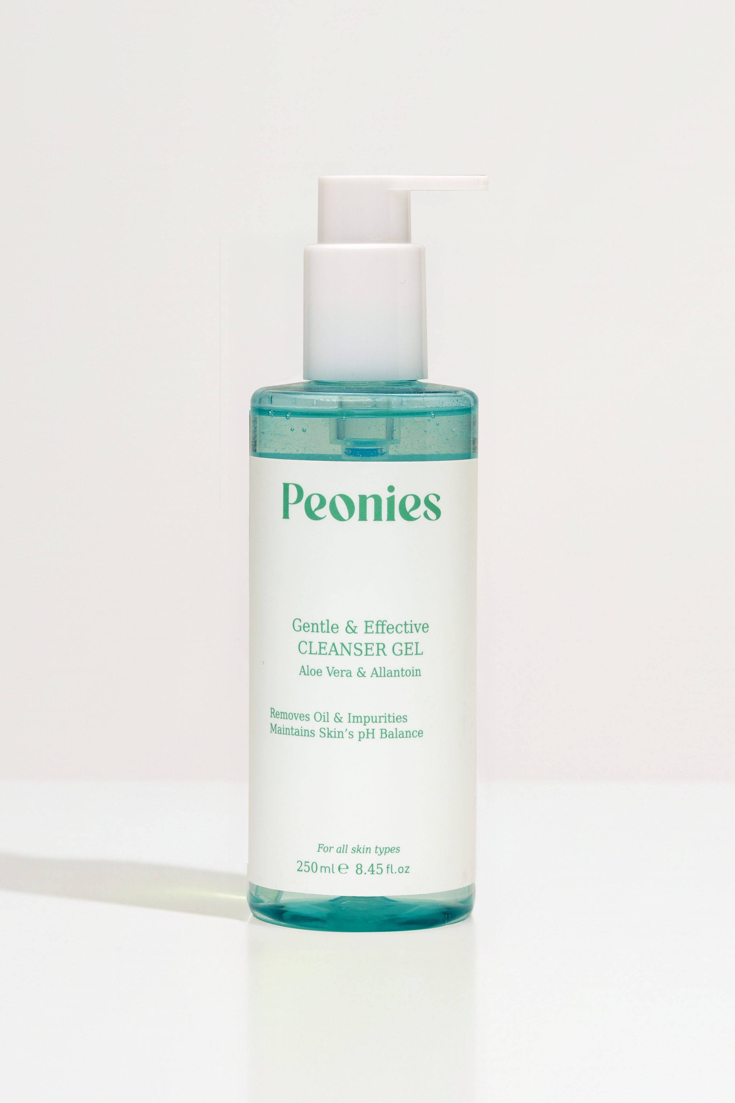 GENTLE AND EFFECTIVE CLEANSER GEL 250ML