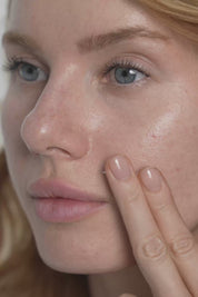 INTENSE HYDRATION NEMLENDİRİCİ KREM